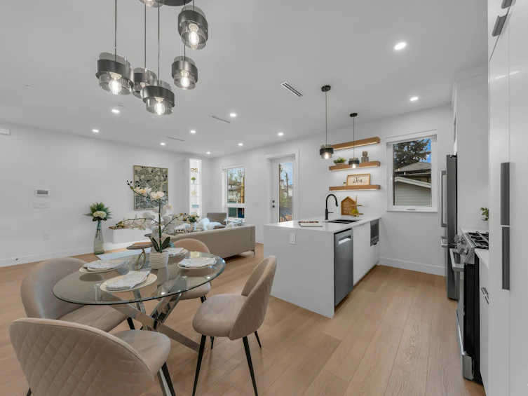 2713 Cheyenne Avenue, Vancouver, BC, V5R 4R5 - 7