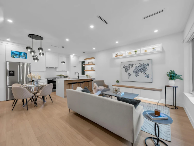 2715 Cheyenne Avenue, Vancouver, BC, V5R 4R5 - 5