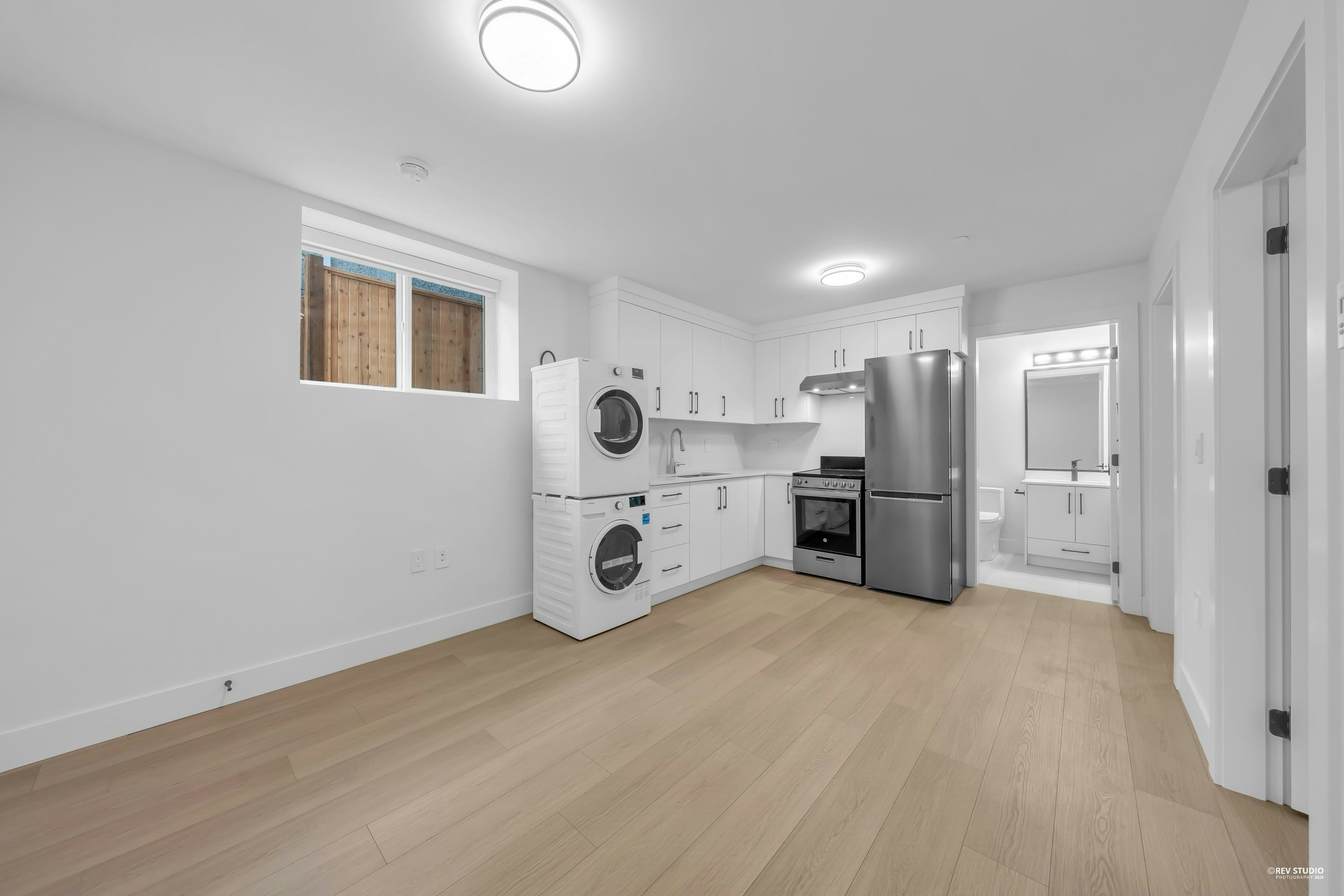 2715 Cheyenne Avenue, Vancouver, BC, V5R 4R5 - 21