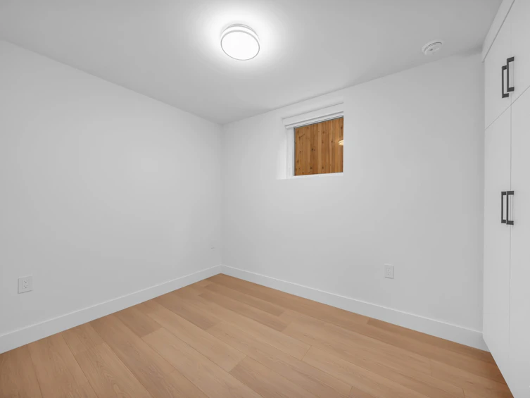 2715 Cheyenne Avenue, Vancouver, BC, V5R 4R5 - 22