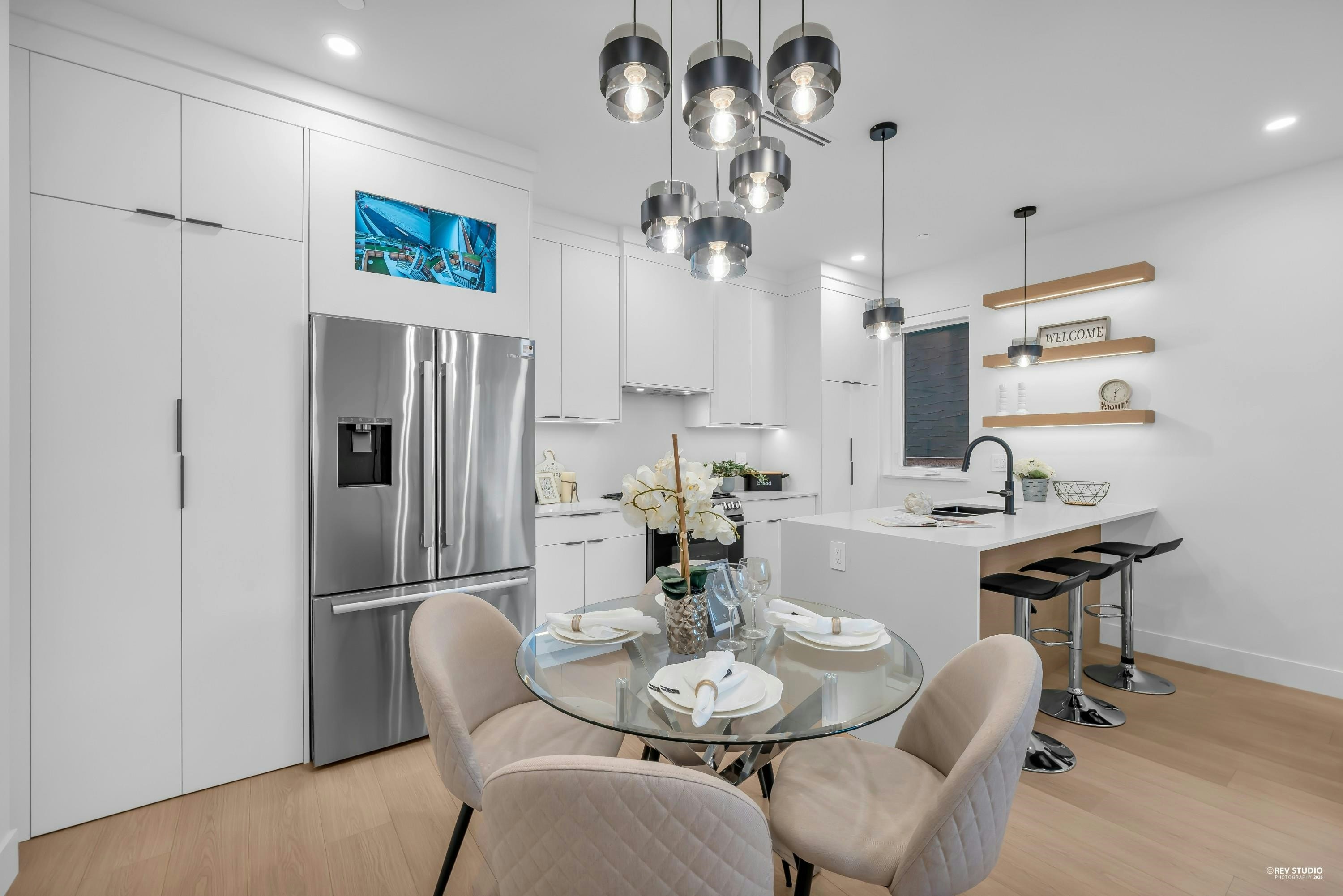 2715 Cheyenne Avenue, Vancouver, BC, V5R 4R5 - 9