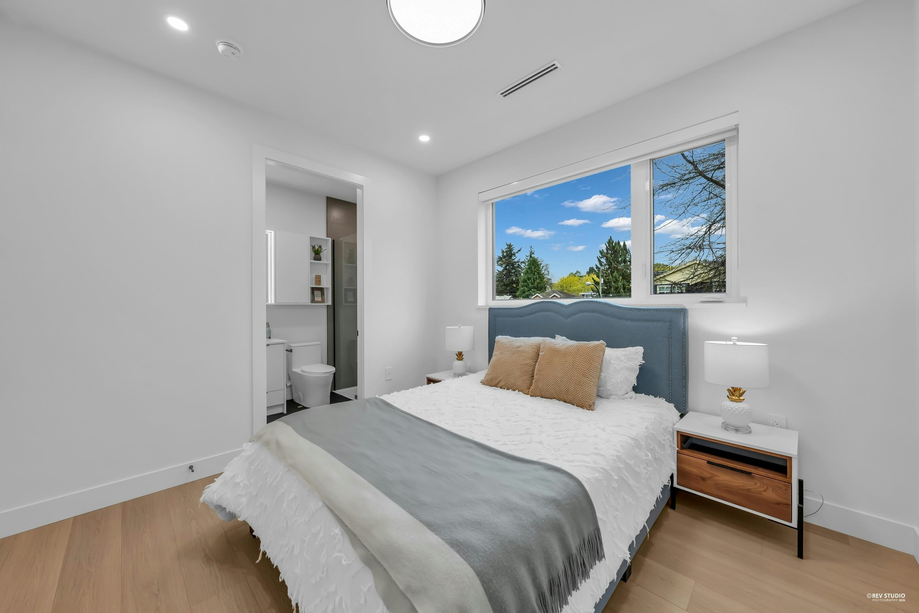 2715 Cheyenne Avenue, Vancouver, BC, V5R 4R5 - 14