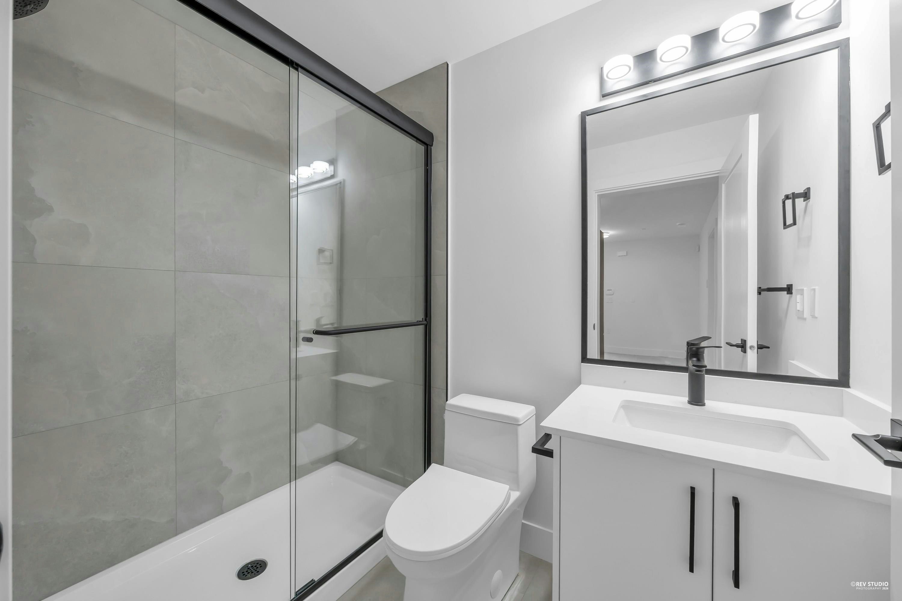 2715 Cheyenne Avenue, Vancouver, BC, V5R 4R5 - 24