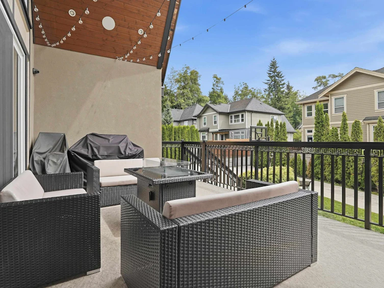 17108 4 Avenue, Surrey, BC, V3Z 9P6 - 18