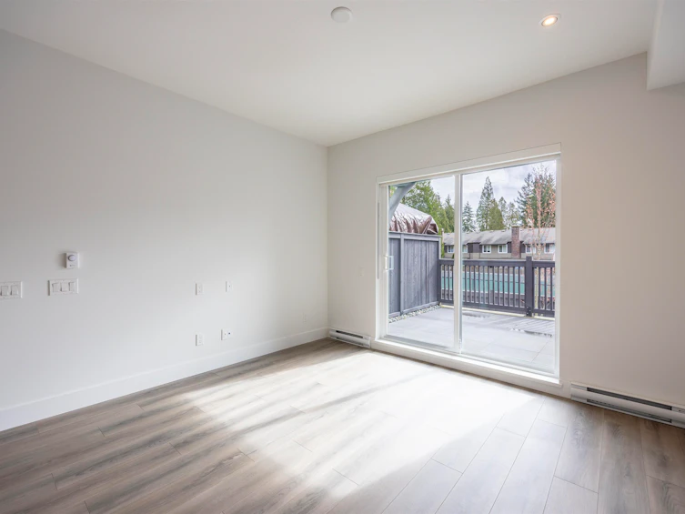 102-2322 Emery Court, North Vancouver, BC, V7J 0G3 - 10