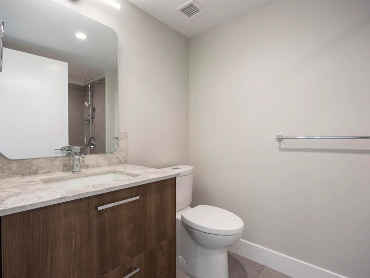 102-2322 Emery Court, North Vancouver, BC, V7J 0G3 - 19