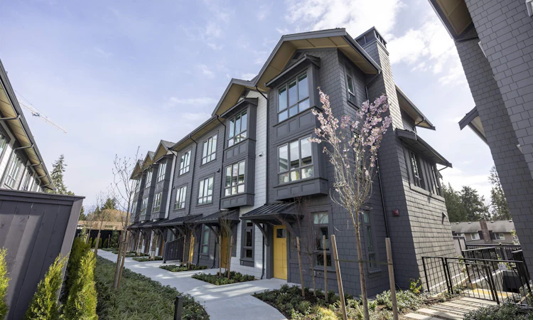 102-2322 Emery Court