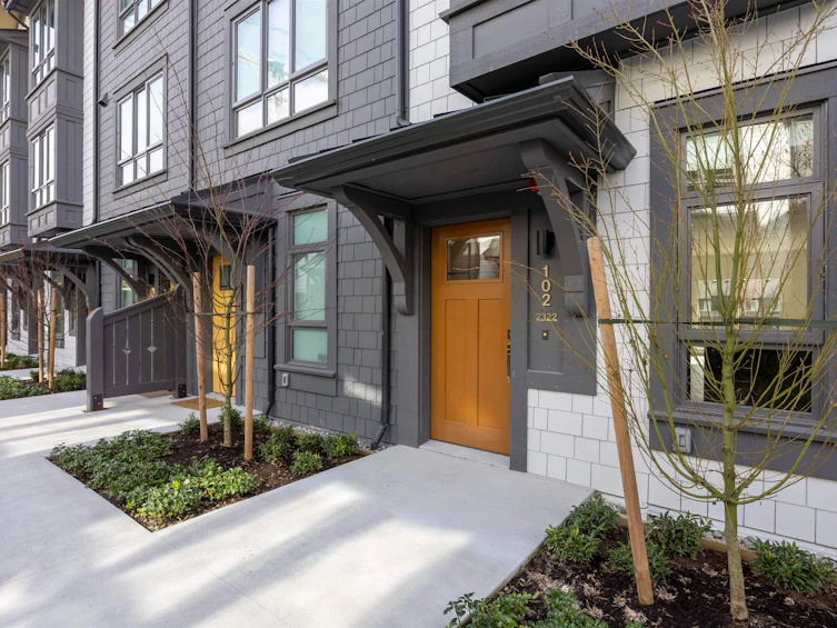 102-2322 Emery Court, North Vancouver, BC, V7J 0G3 - 3