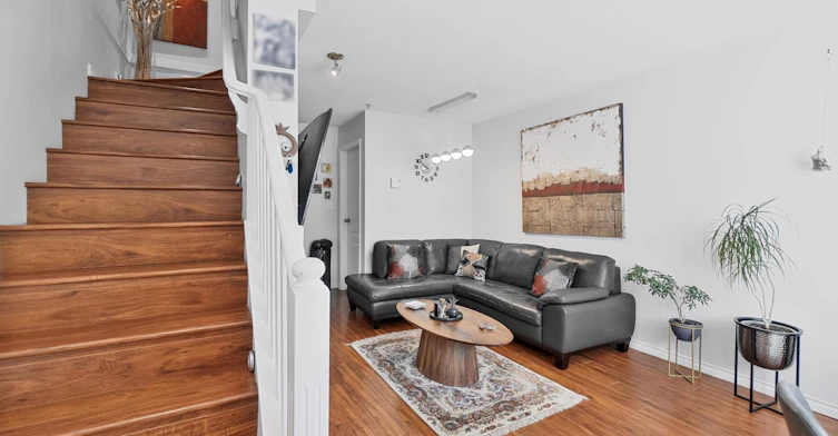 2106 Yew Street, Vancouver, BC, V6K 3G7 - 12