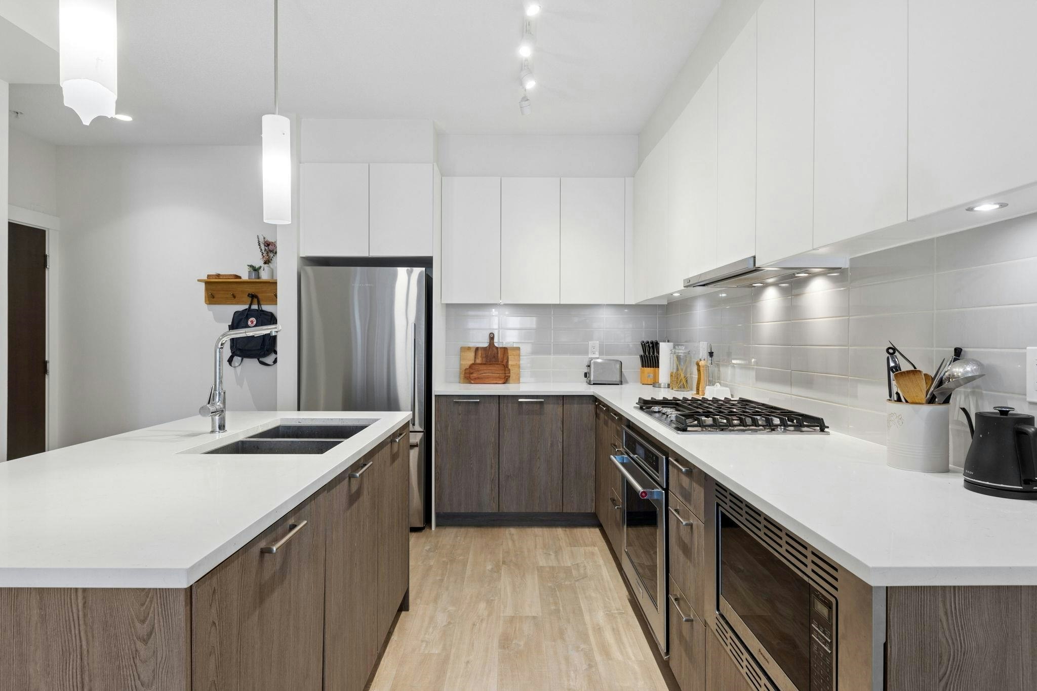 211-625 E 3rd Street, North Vancouver, BC, V7L 1G6 - 11