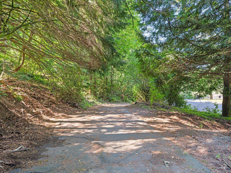 3680 Vance Road, Cultus Lake, BC, V2R 5A6 - 5