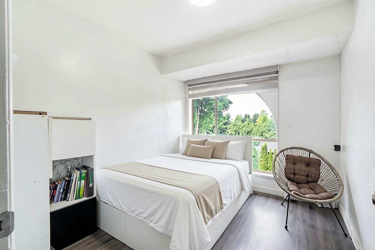 21-12172 72 Avenue, Surrey, BC, V3W 2L9 - 21