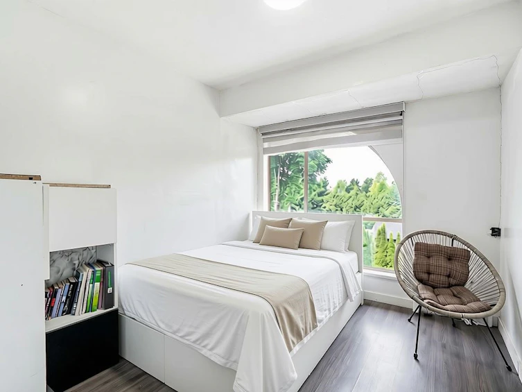 21-12172 72 Avenue, Surrey, BC, V3W 2L9 - 21