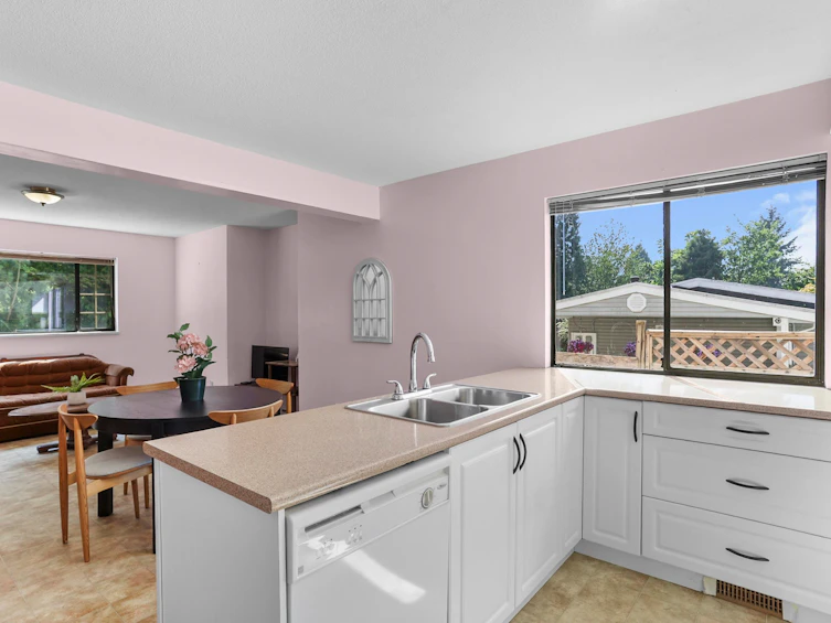 12229 Forest Place, Maple Ridge, BC, V2X 8G4 - 4