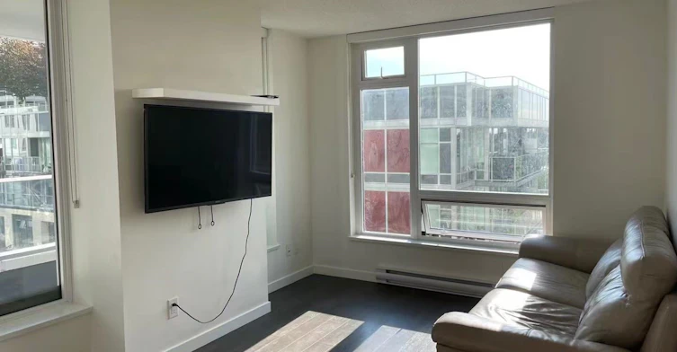 509-5515 Boundary Road, Vancouver, BC, V5R 0E3 - 2