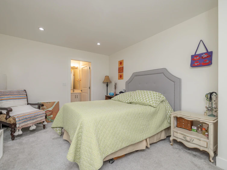 1025 Ranch Park Way, Coquitlam, BC, V3C 2J2 - 32