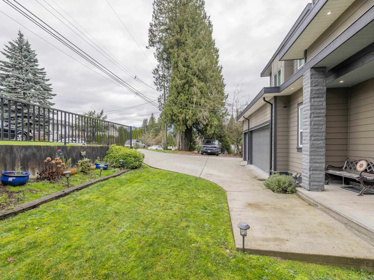 1025 Ranch Park Way, Coquitlam, BC, V3C 2J2 - 5