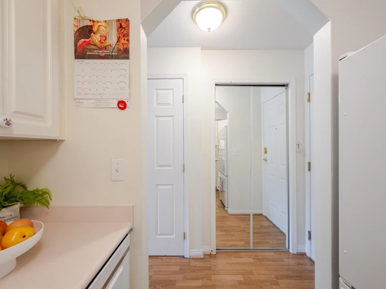 101-20727 Douglas Crescent, Langley, BC, V3A 4C1 - 20