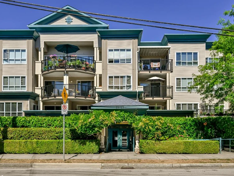 101-20727 Douglas Crescent, Langley, BC, V3A 4C1