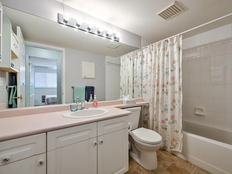 101-20727 Douglas Crescent, Langley, BC, V3A 4C1 - 23