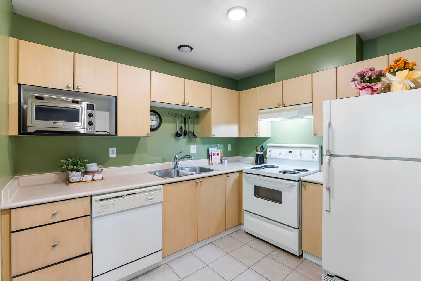 407-10188 155th Street, Surrey, BC, V3R 0R6 - 10