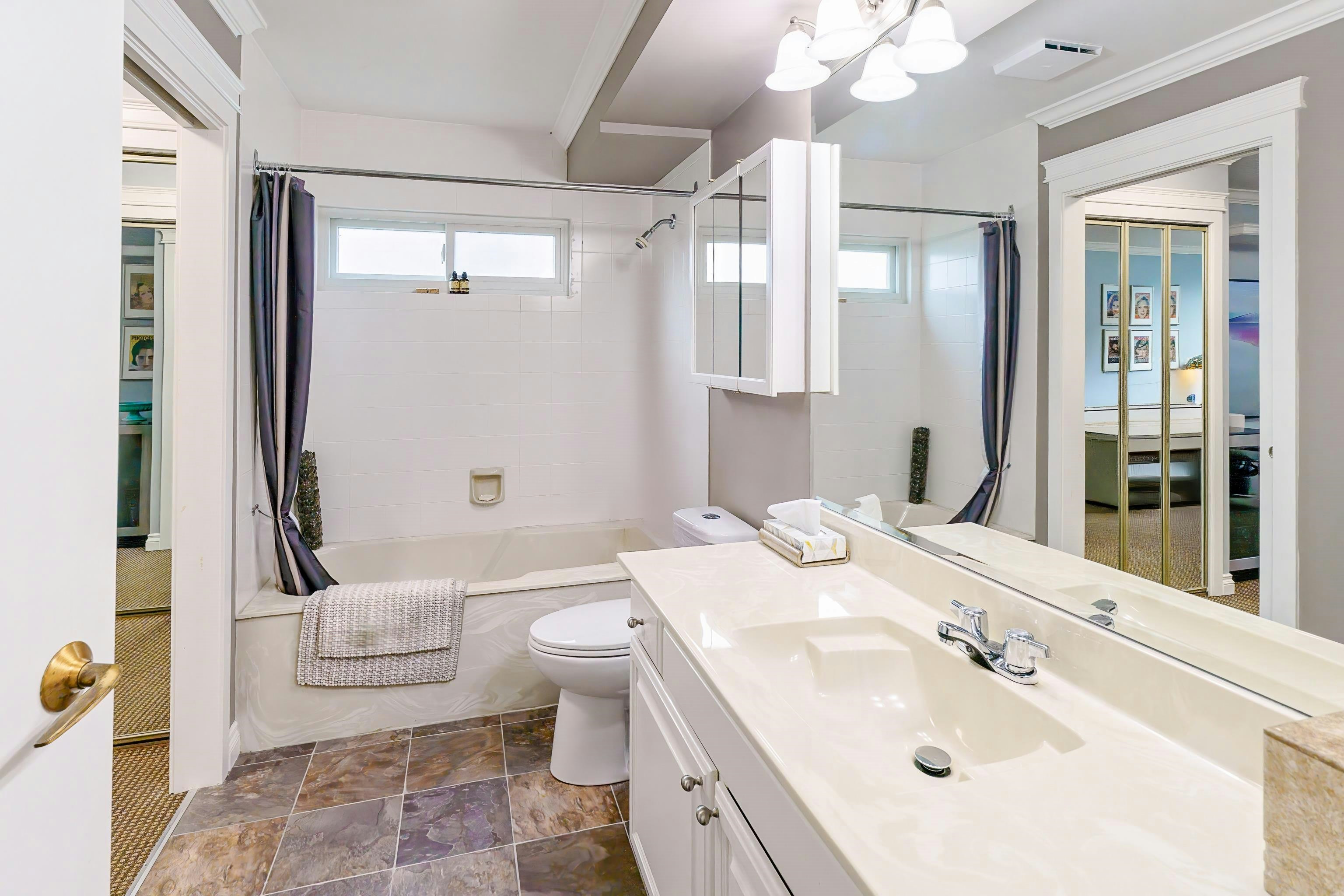 3603 Nico Wynd Drive, Surrey, BC, V4P 1J1 - 13