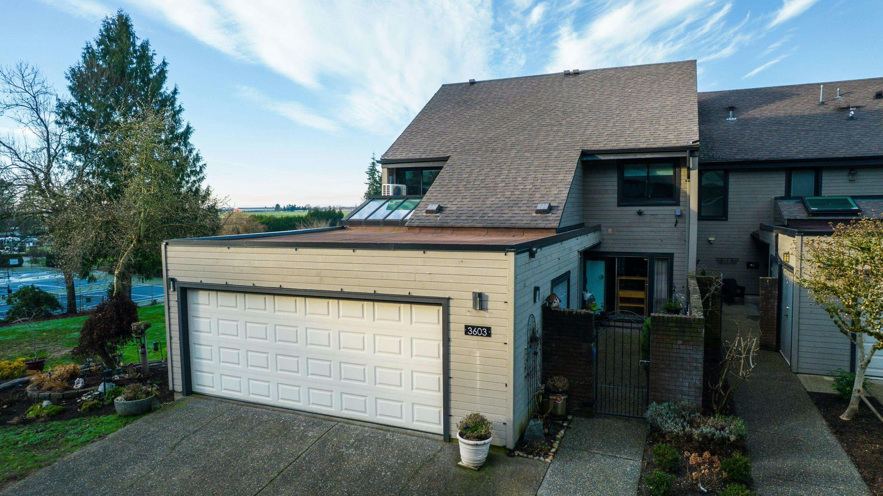 3603 Nico Wynd Drive, Surrey, BC, V4P 1J1 - 3