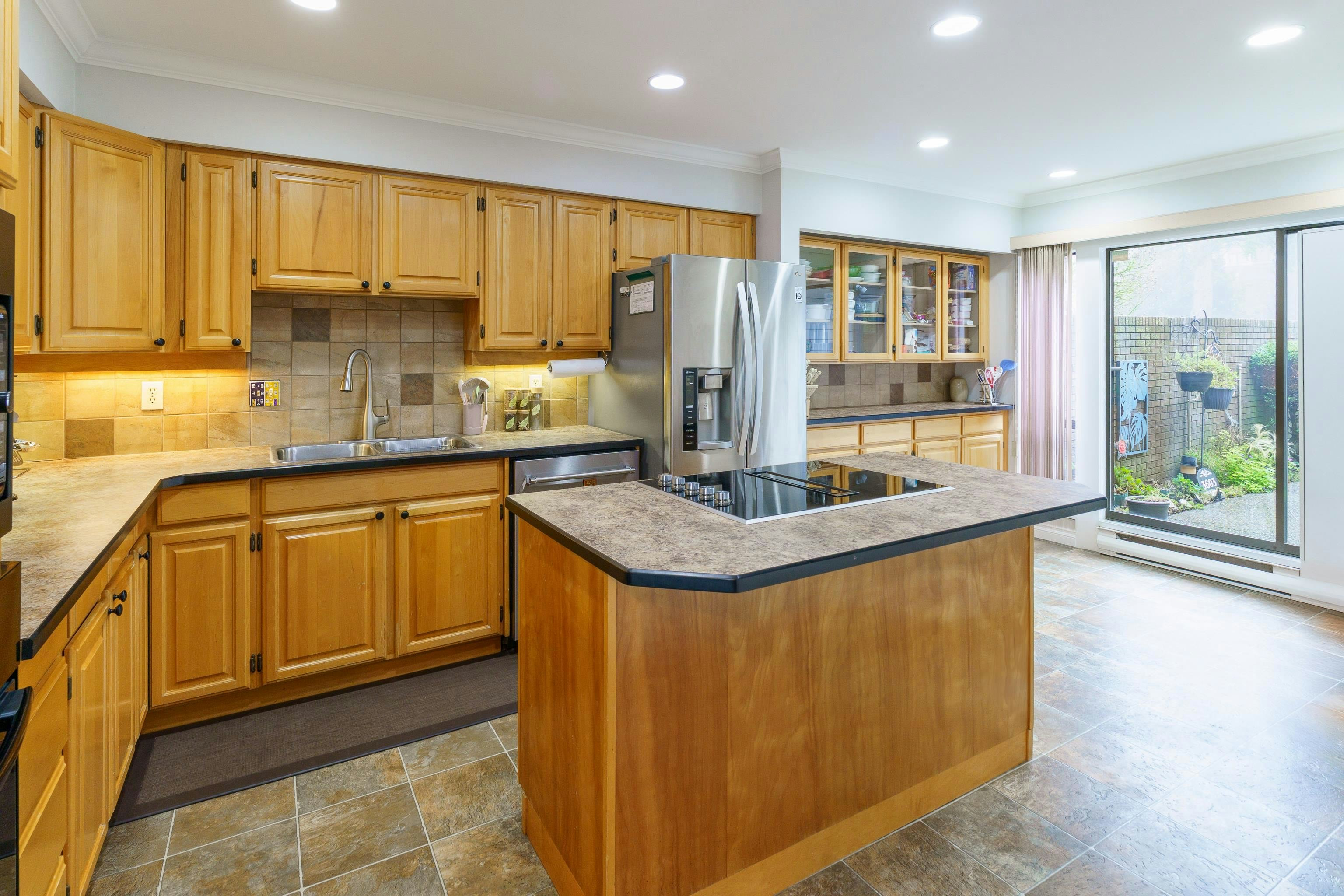 3603 Nico Wynd Drive, Surrey, BC, V4P 1J1 - 6