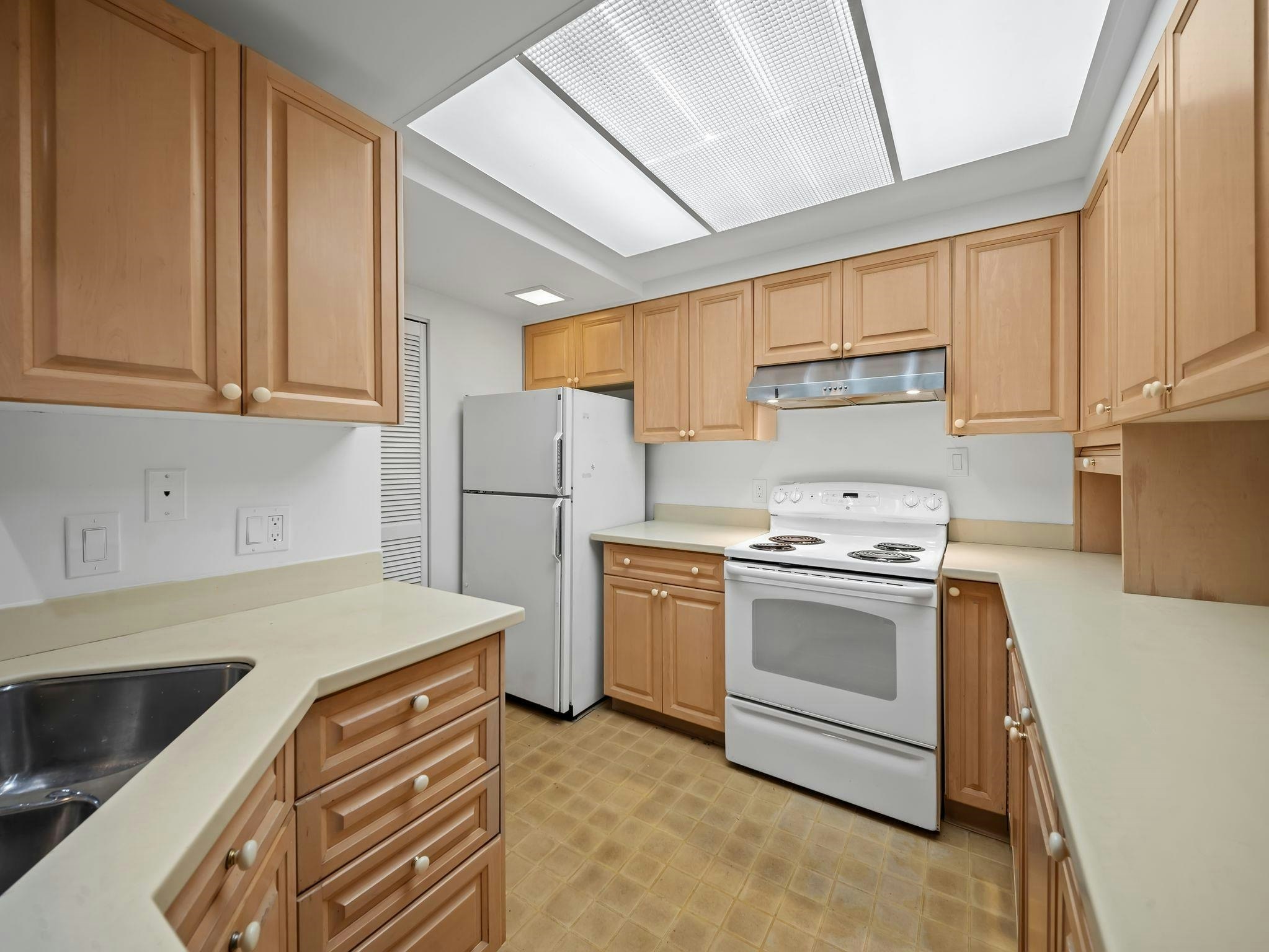 106-4900 Cartier Street, Vancouver, BC, V6M 4H2 - 8