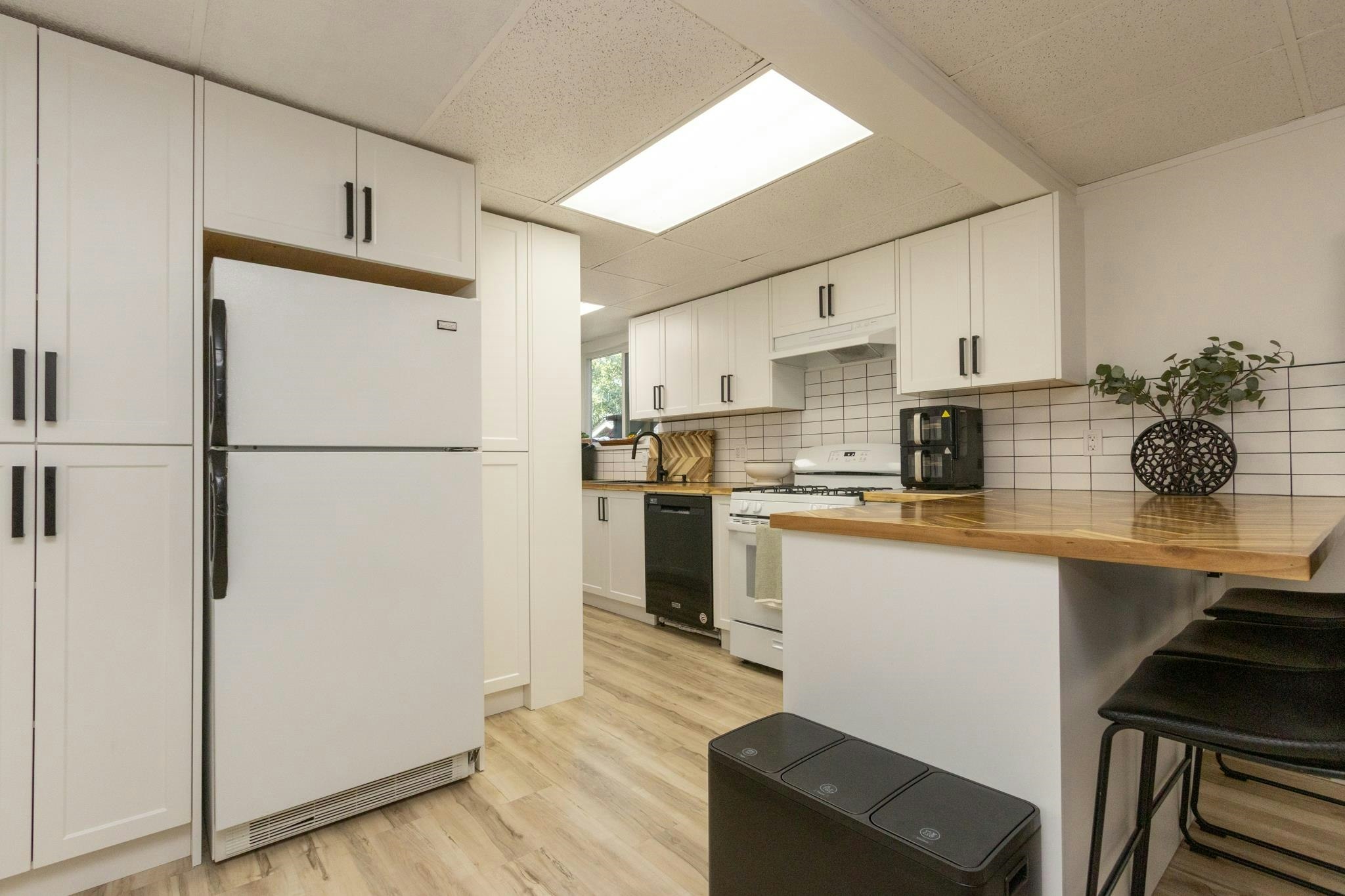 22531 Kendrick Loop, Maple Ridge, BC, V2X 9W5 - 3