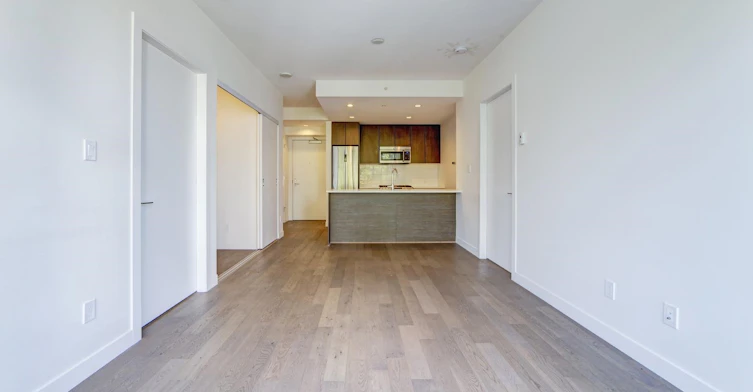 10XX-9060 University Crescent, Burnaby, BC, V5A 0E1 - 4