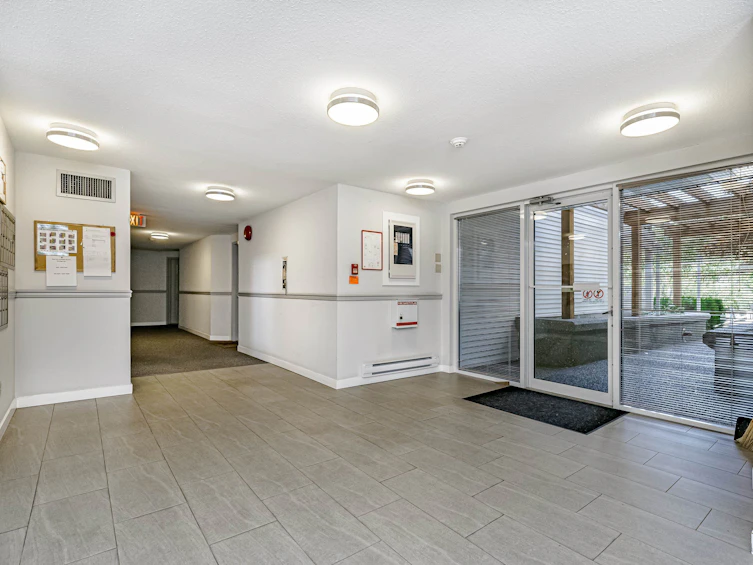 103-3088 Flint Street, Port Coquitlam, BC, V3B 4H5 - 9