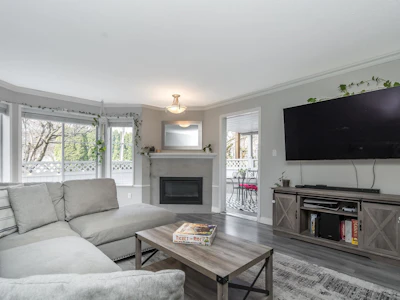 103-3088 Flint Street - 2