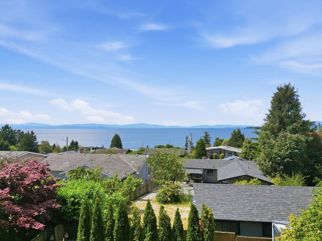 5111 Bay Road, Sechelt, BC, V7Z 0B5 - 16
