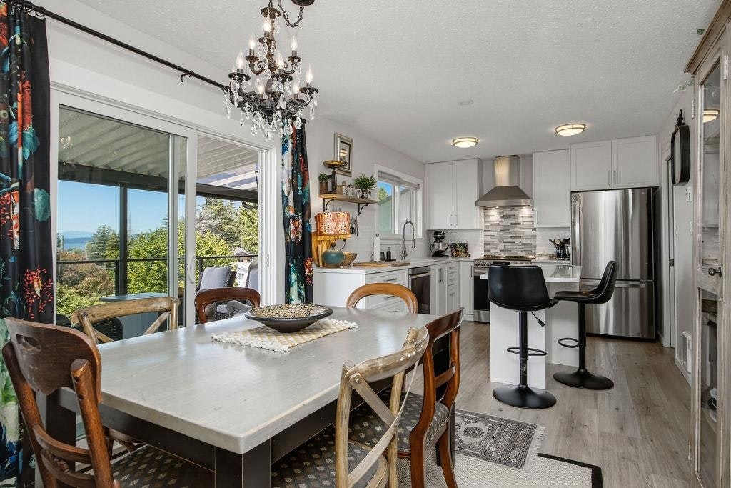 5111 Bay Road, Sechelt, BC, V7Z 0B5 - 8