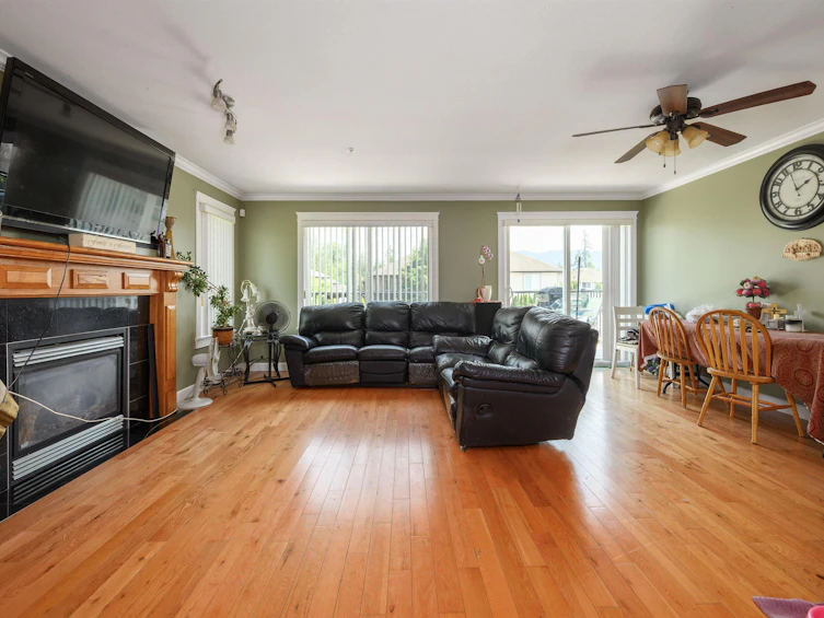 11382 240 Street, Maple Ridge, BC, V2W 0B4 - 11
