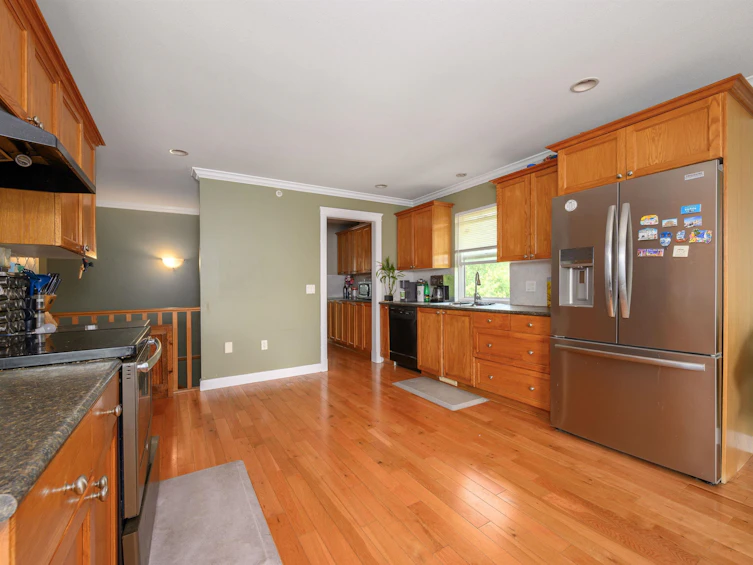 11382 240 Street, Maple Ridge, BC, V2W 0B4 - 9