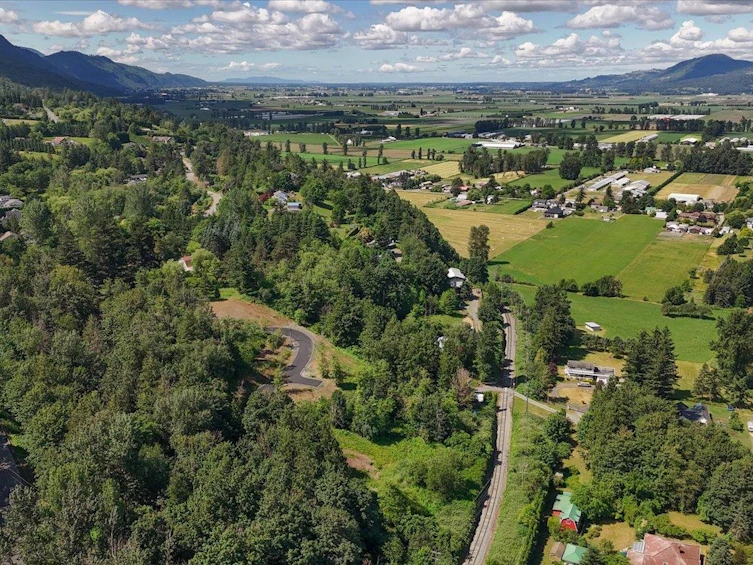 42205 Majuba Hill Road, Chilliwack, BC, V2R 5H2 - 26