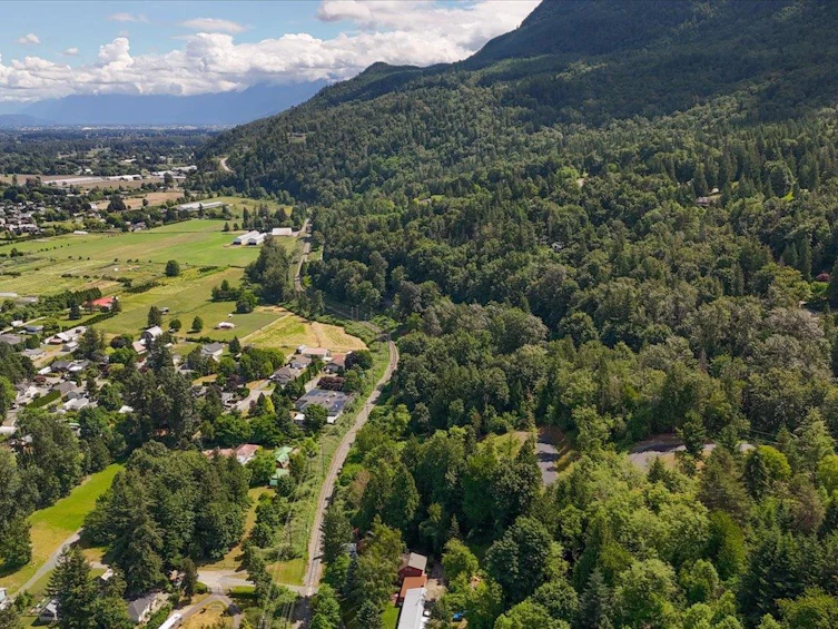 42205 Majuba Hill Road, Chilliwack, BC, V2R 5H2 - 30