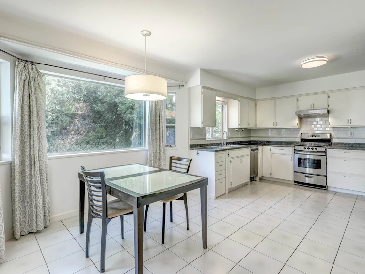 5367 Hazel Court, Delta, BC, V4K 4G9 - 2
