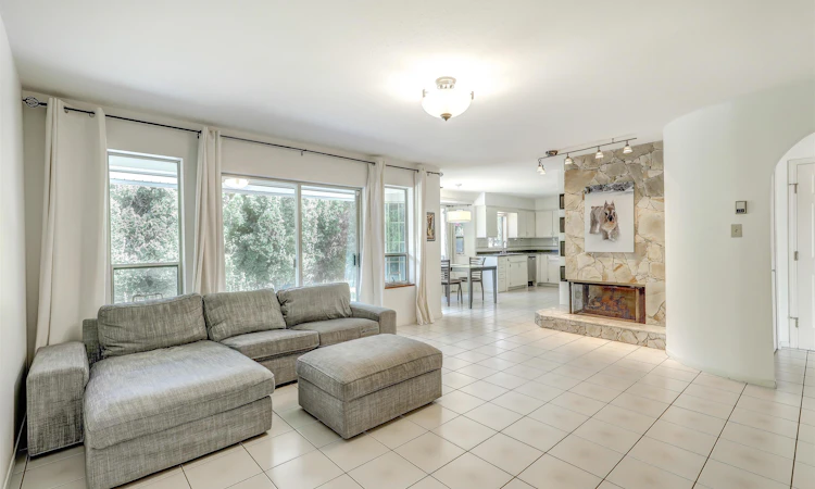 5367 Hazel Court