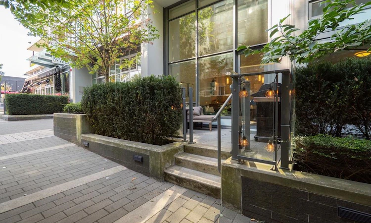 155 W 2nd Avenue