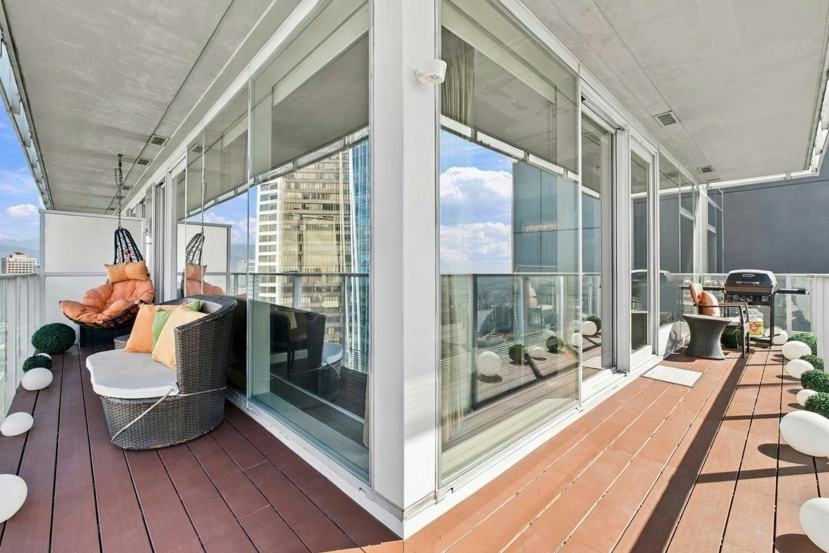 3601-777 Richards Street, Vancouver, BC, V6B 0M6 - 10