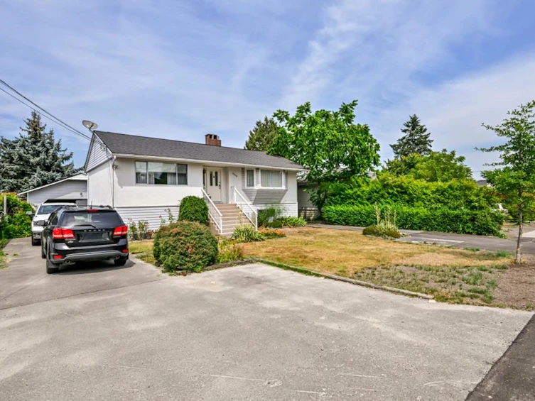 14677 111 Avenue, Surrey, BC, V3R 2C2 - 23