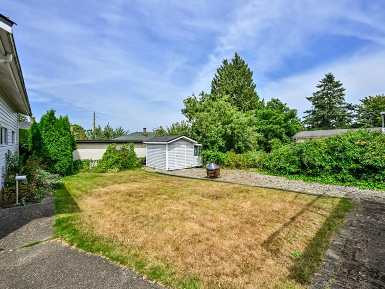 14677 111 Avenue, Surrey, BC, V3R 2C2 - 18
