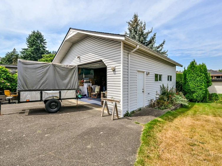 14677 111 Avenue, Surrey, BC, V3R 2C2 - 3
