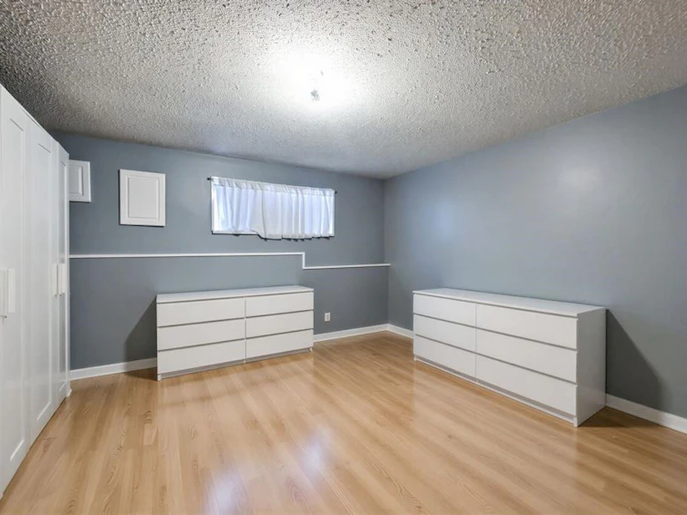 14677 111 Avenue, Surrey, BC, V3R 2C2 - 13