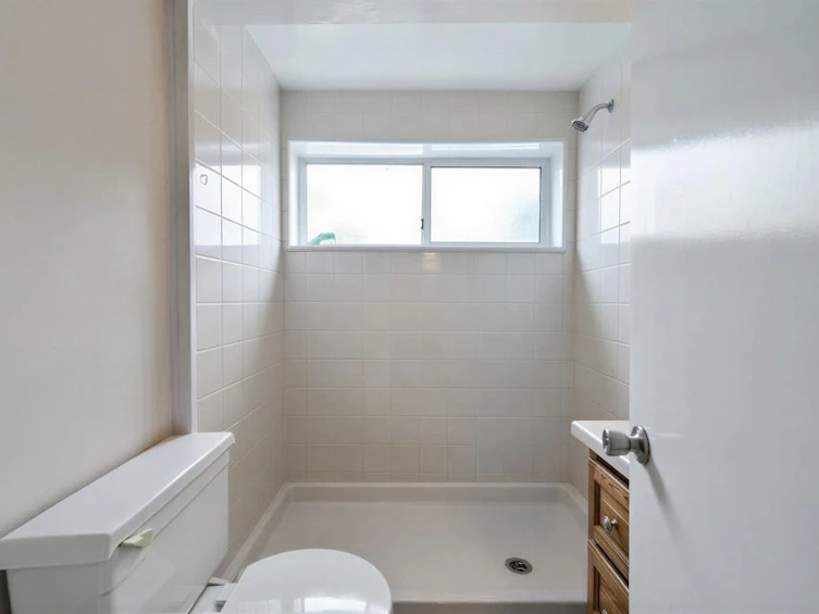 14677 111 Avenue, Surrey, BC, V3R 2C2 - 15