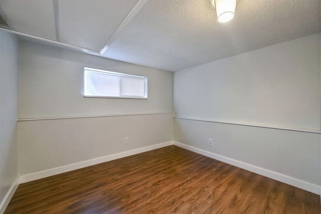 14677 111 Avenue, Surrey, BC, V3R 2C2 - 12