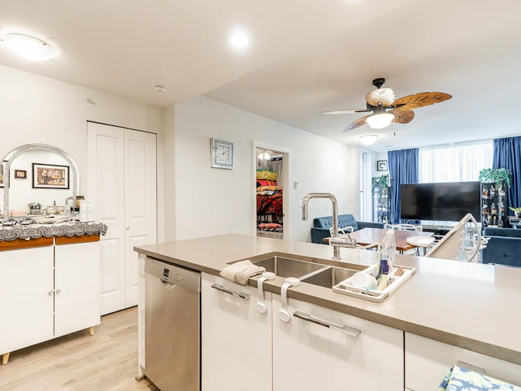1006-3281 E Kent Avenue North, Vancouver, BC, V5S 0C4 - 5